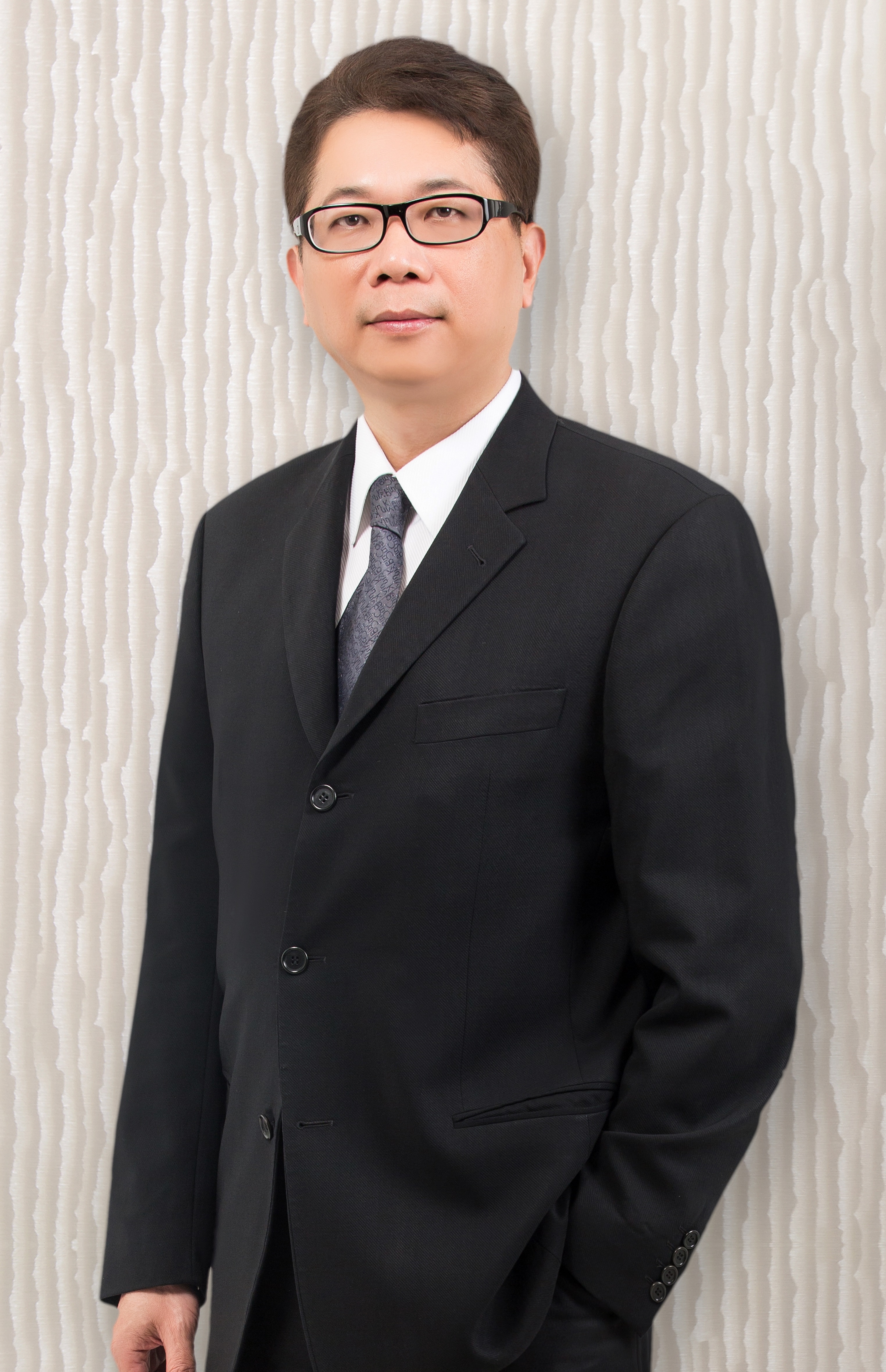 企業用戶事業群副總經理暨營運長 吳傳輝